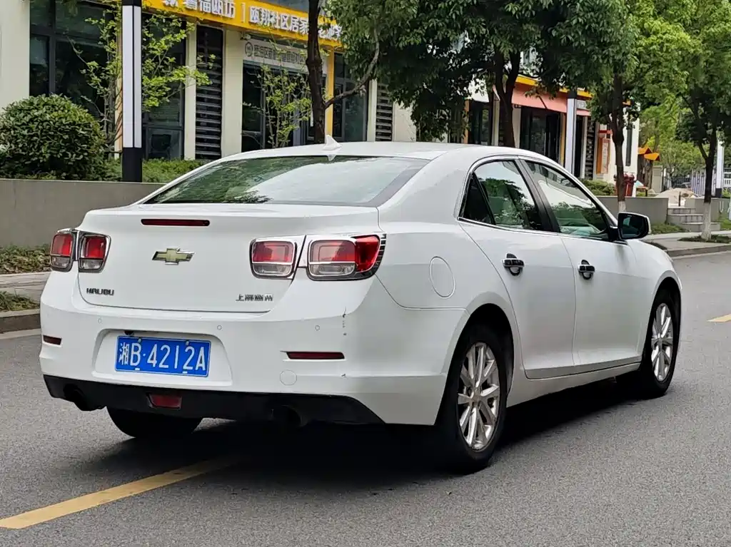 Malibu 2.0 L Auto Luxury