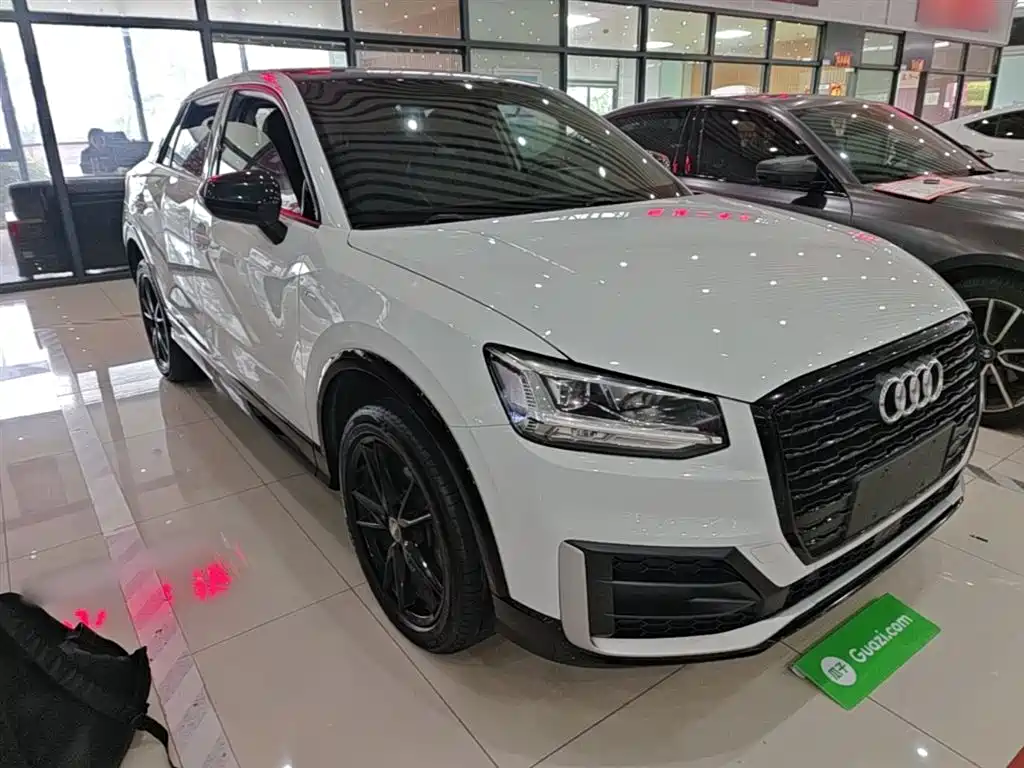 Audi Q2 L 35 TFSI Fashion Dynamic CN-V