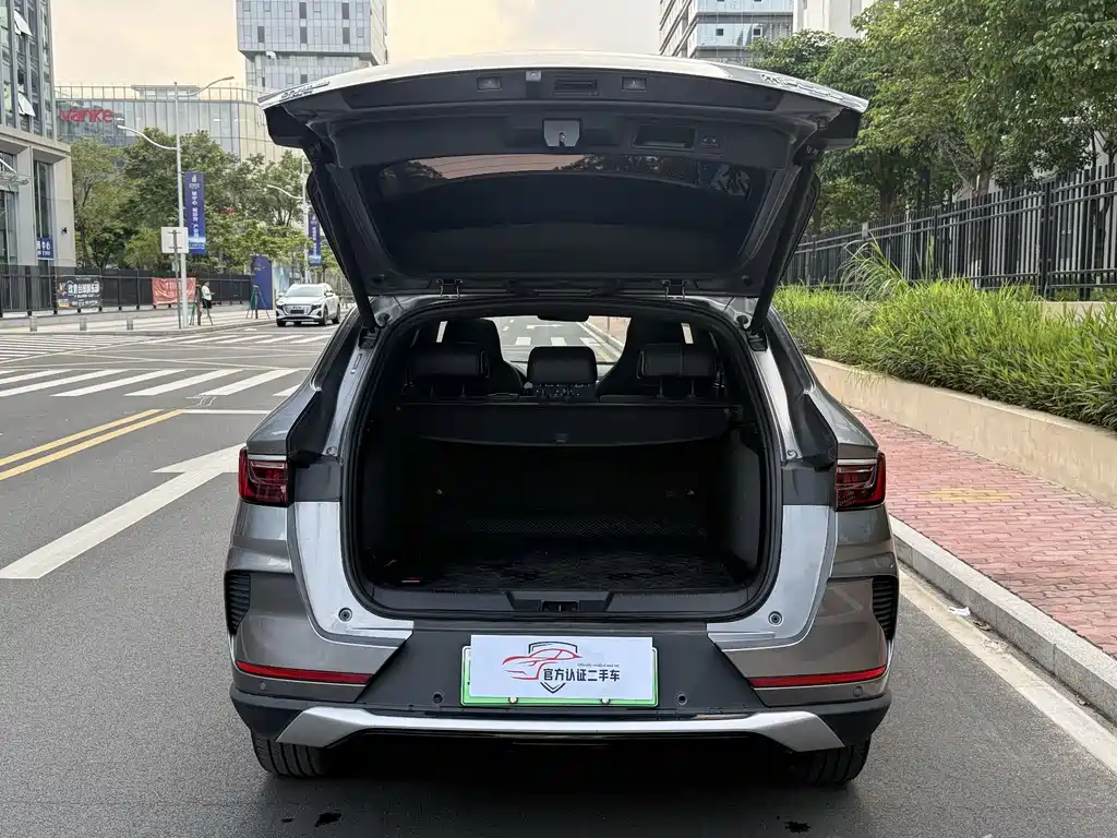 Song PLUS NEV DM-i 110 KM Flagship PLUS