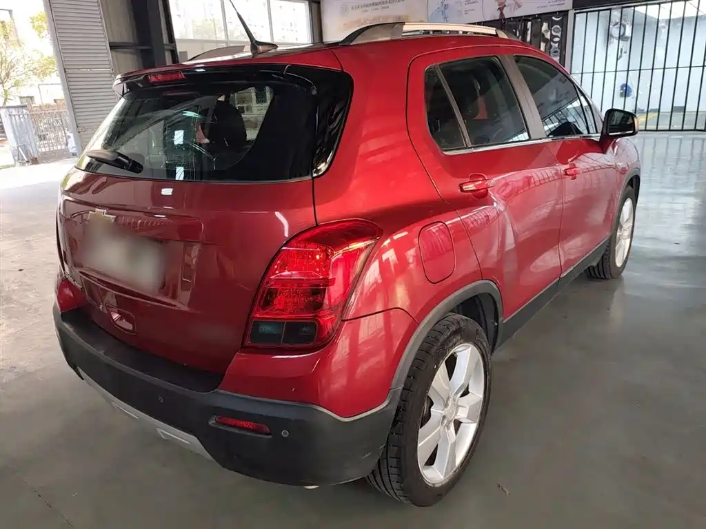 Tracker 1.4 T Auto 2 WD Luxury