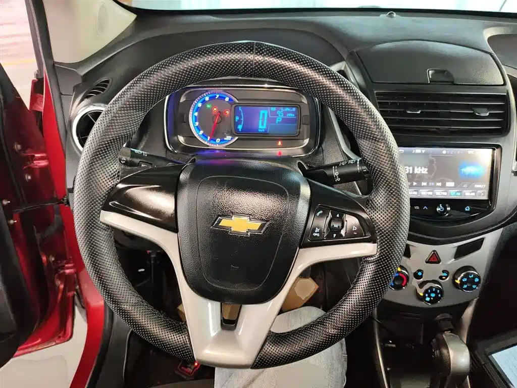 Tracker 1.4 T Auto 2 WD Luxury