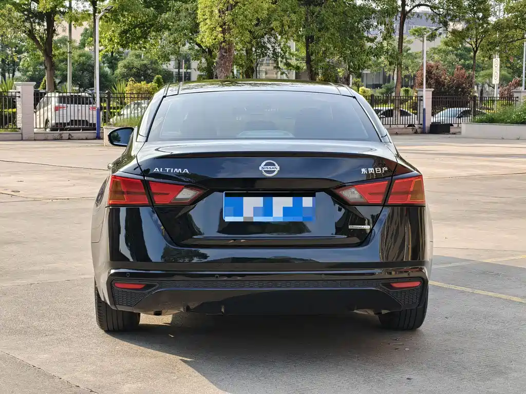Teana 2.0 L XL Comfort