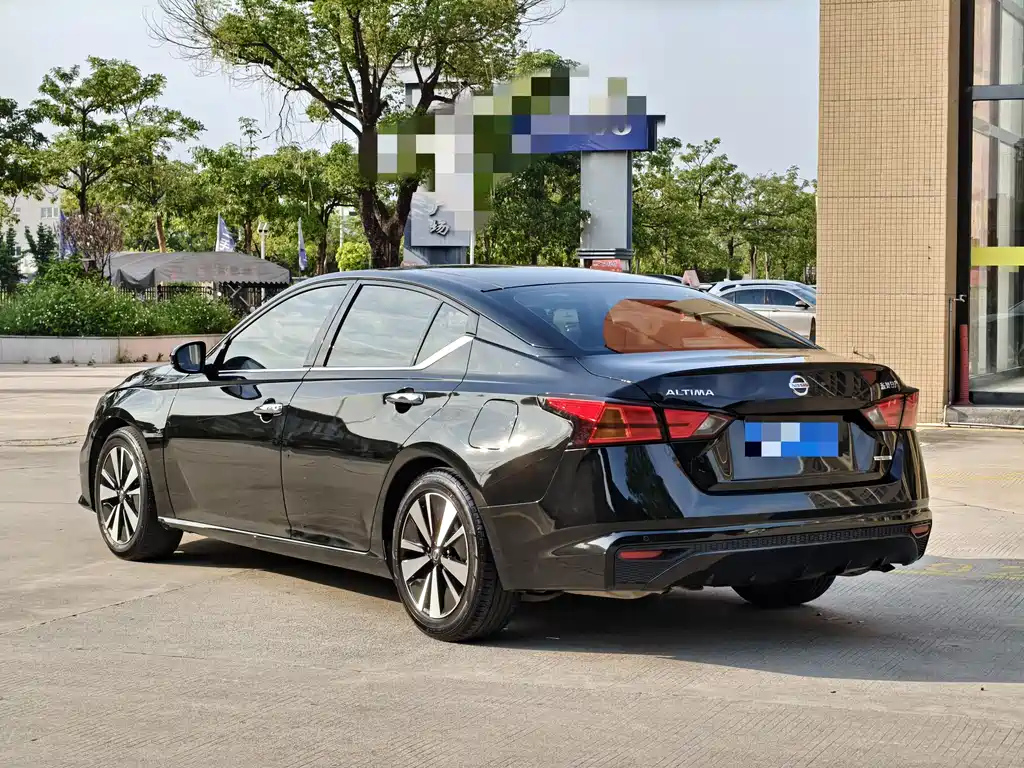 Teana 2.0 L XL Comfort