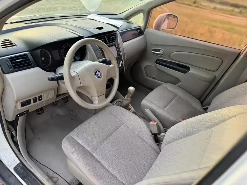 Venucia D50 1.6 L Manual Fashion