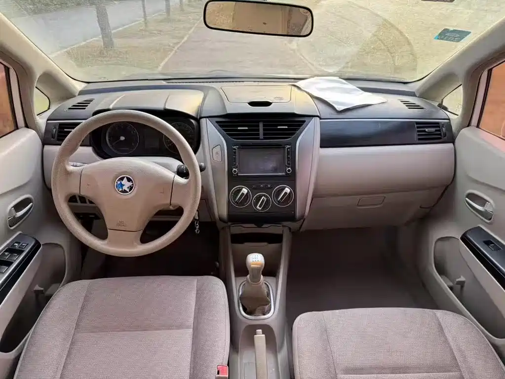Venucia D50 1.6 L Manual Fashion