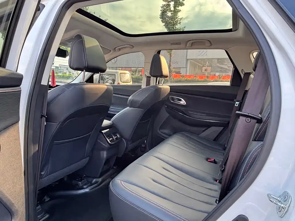 Changan Oshan X7 1.5 T Auto Luxury