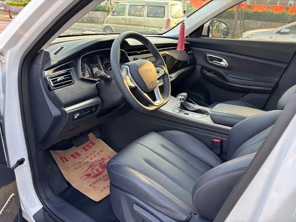 Changan Oshan X7 1.5 T Auto Luxury