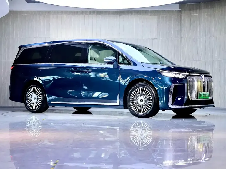 Voyah Dreamer PHEV 4 WD Flagship Kunpeng