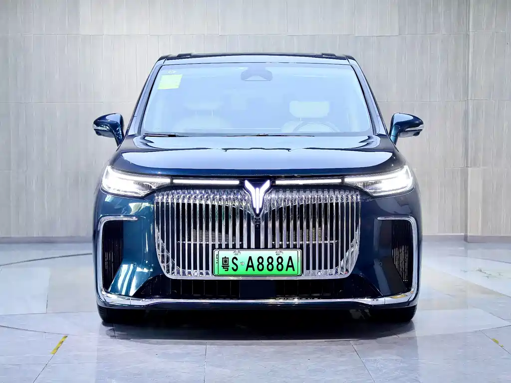 Voyah Dreamer PHEV 4 WD Flagship Kunpeng