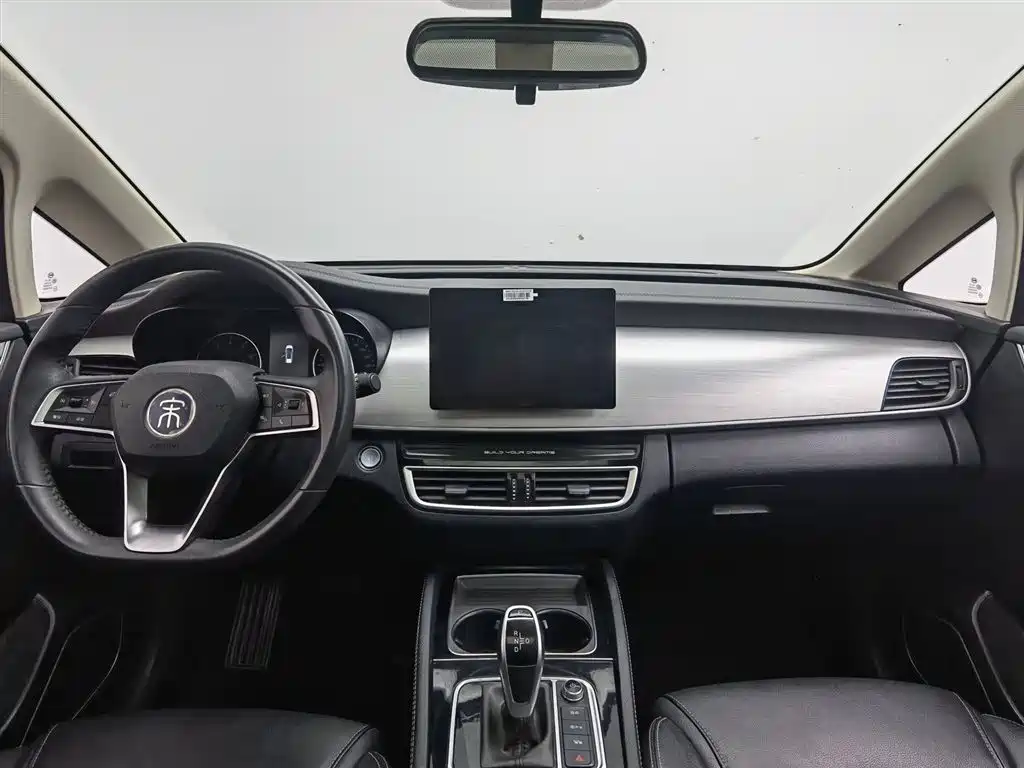 Song MAX Upgraded 1.5 T Auto Luxury 7-seat