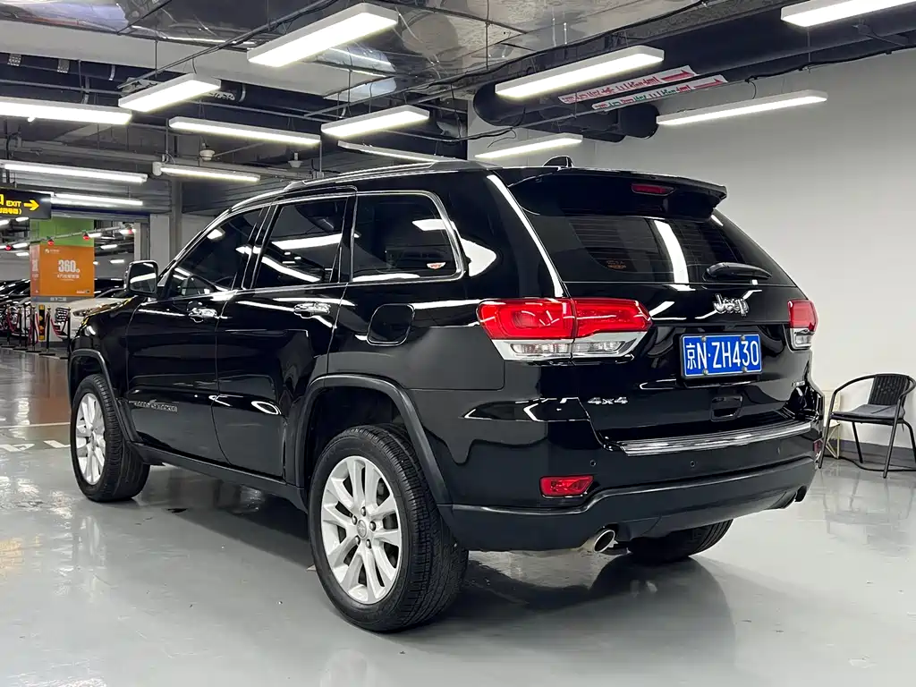 Grand Cherokee (Import) 3.6 L Elite Navigation