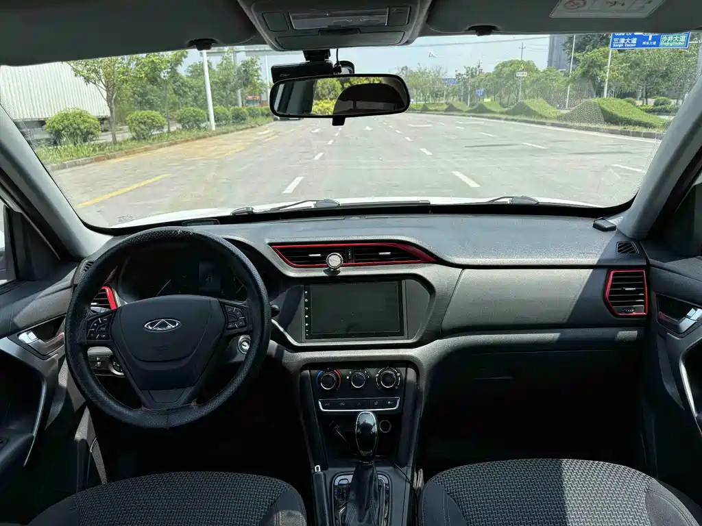 Tiggo 3 1.6 L CVT Style