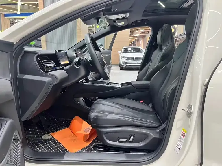 BYD Seal 06 DM-i Smart Drive 120 KM Premium