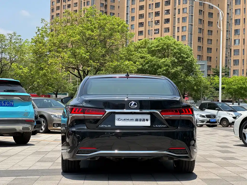 Lexus LS 500 h Executive CN-V