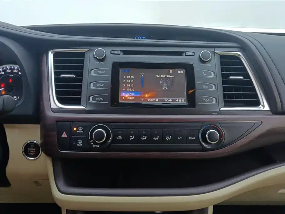 Highlander 2.0 T 4 WD Elite 7-seat CN-V