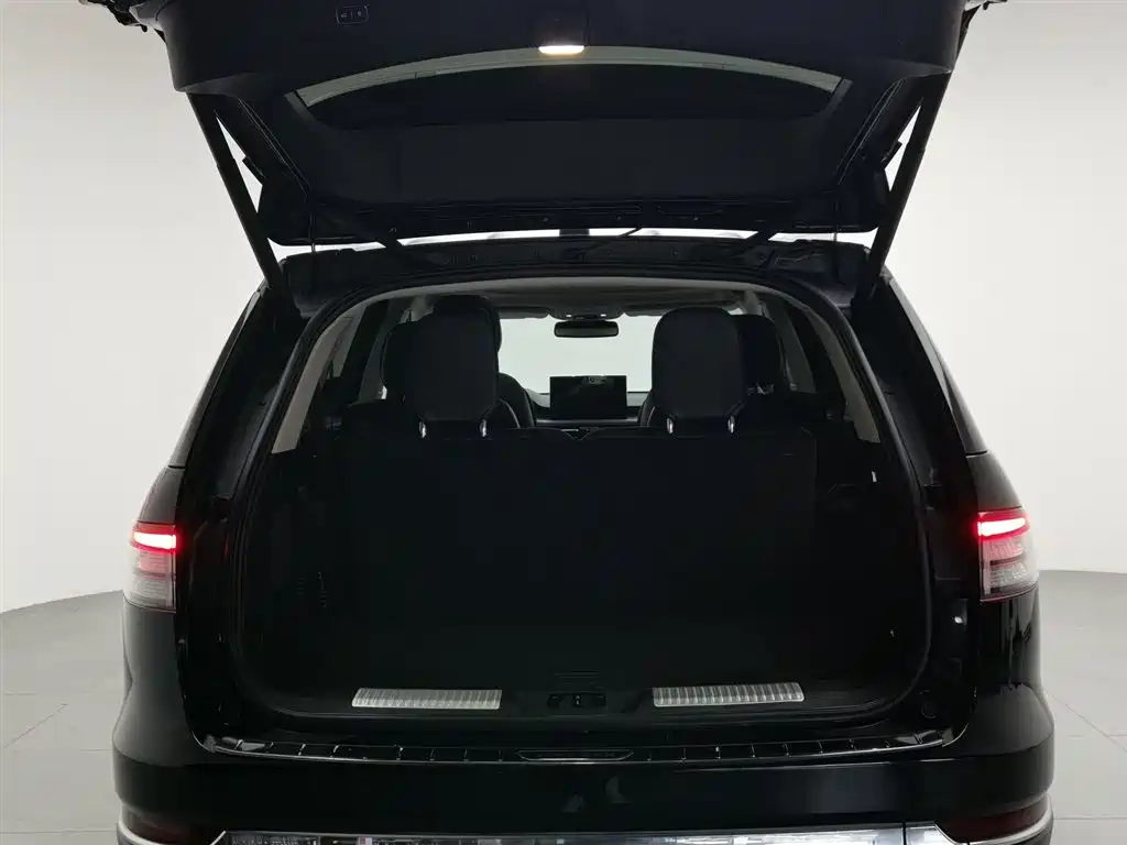 Aviator 3.0 T V6 4 WD Premium Cruise 6-seat