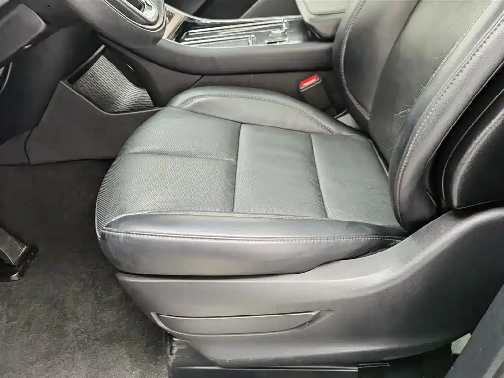 Aviator 3.0 T V6 4 WD Premium Cruise 6-seat