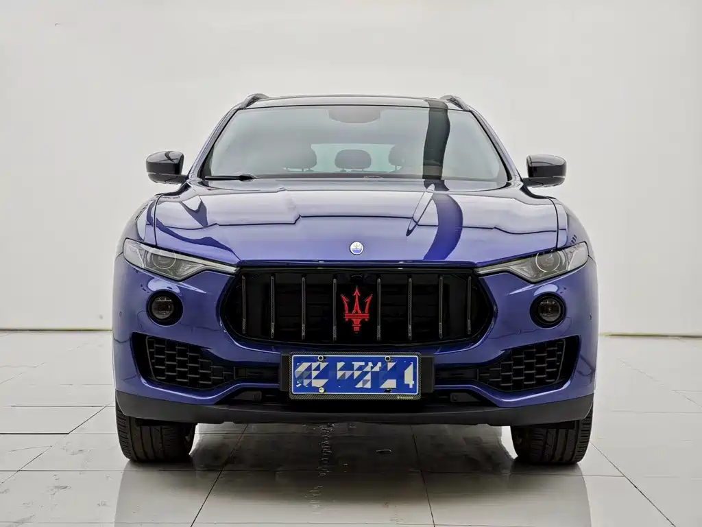 Levante 3.0 T Standard