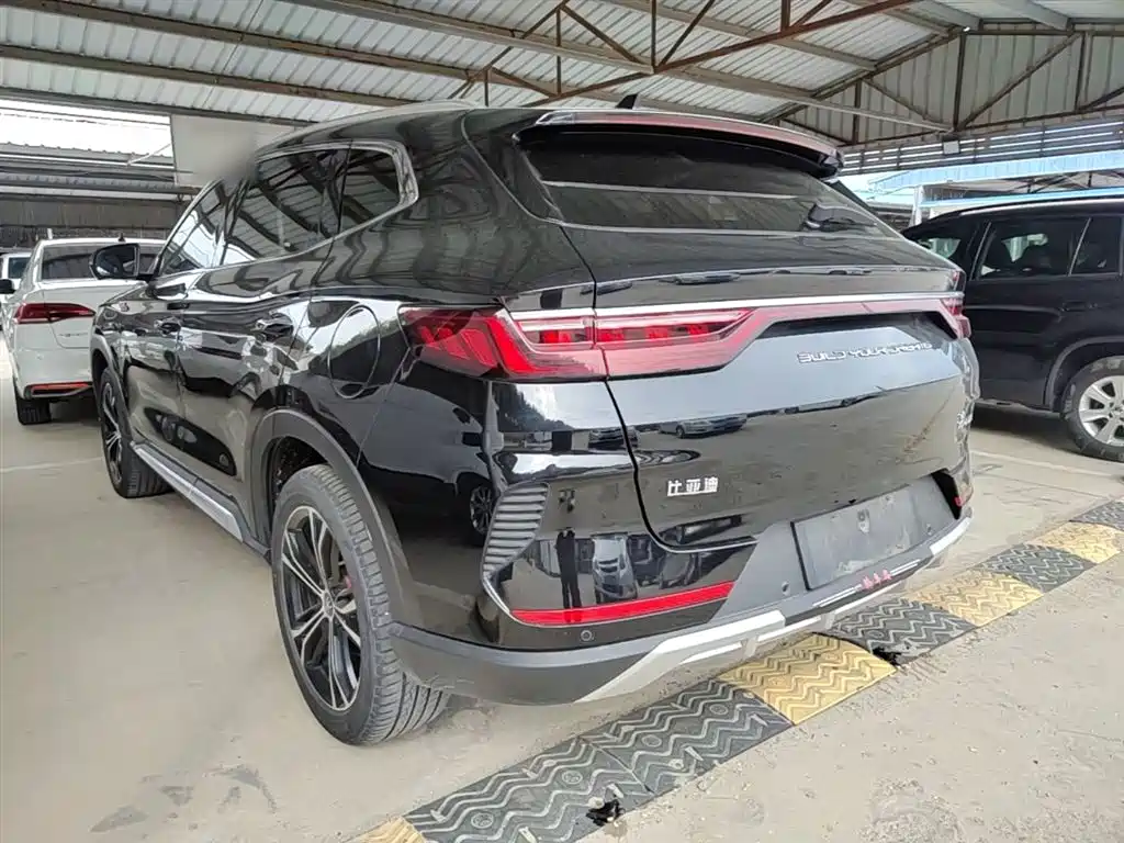 Song PLUS 1.5 T Auto Distinguished