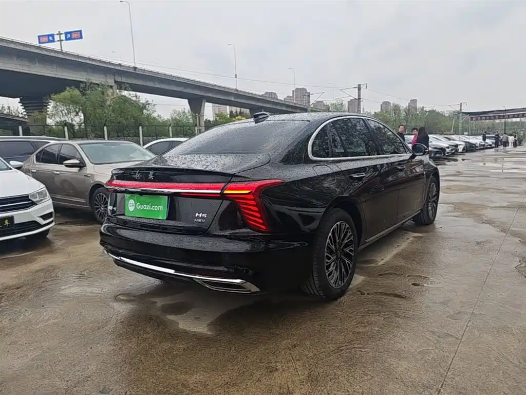 Hongqi H5 1.5 T HEV Connected Flagship
