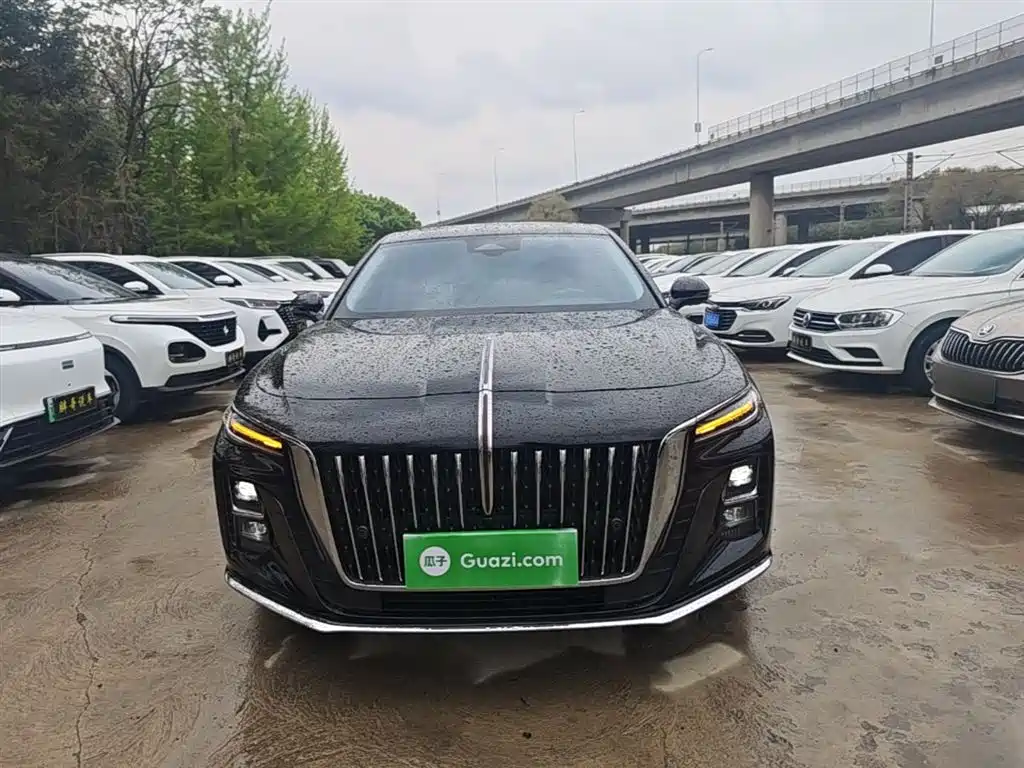 Hongqi H5 1.5 T HEV Connected Flagship