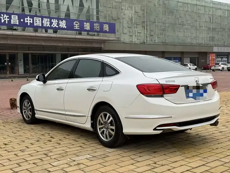 Honda Spirior 2.0 L Classic