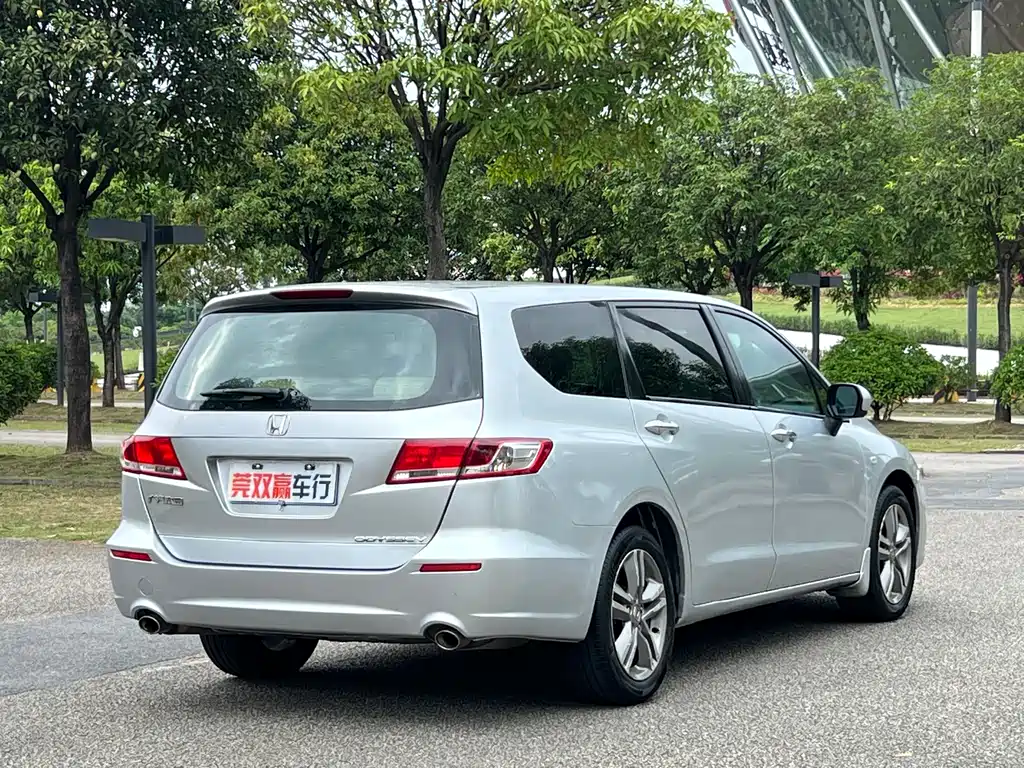Odyssey 2.4 L Leading Show