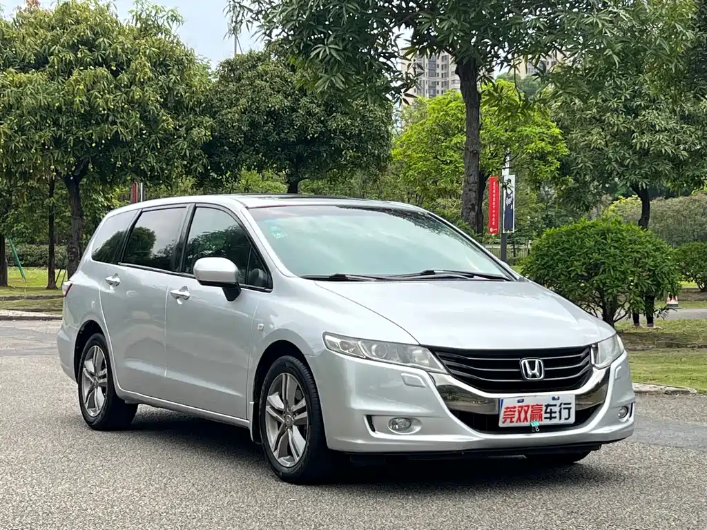 Odyssey 2.4 L Leading Show