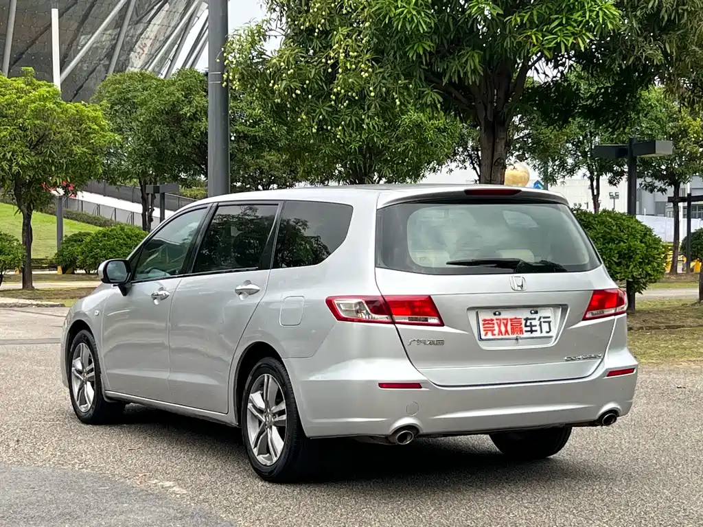 Odyssey 2.4 L Leading Show
