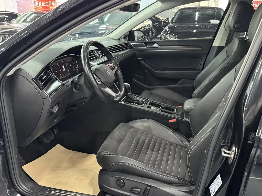 Magotan 330 TSI DSG 30 Anniversary