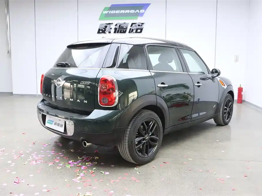MINI COUNTRYMAN 1.6 T COOPER ALL4 Fun