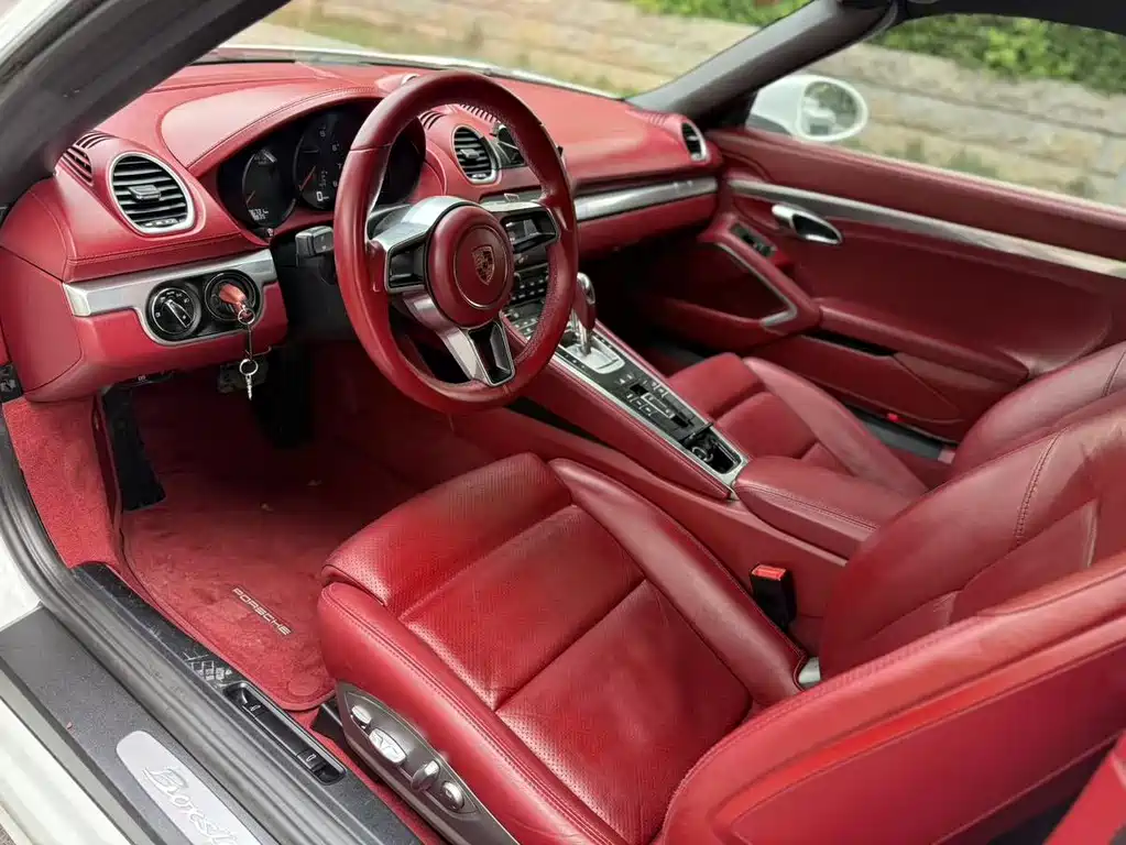 Porsche 718 Boxster 2.0 T