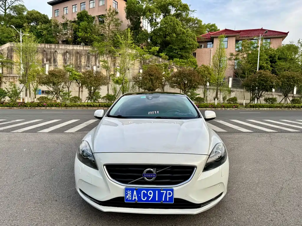 Volvo V40 2.0 T Smart Grace