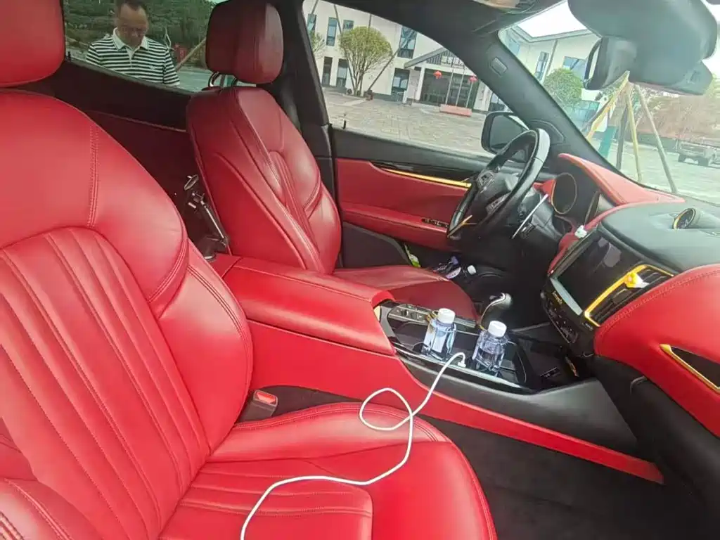Levante 3.0 T S Standard