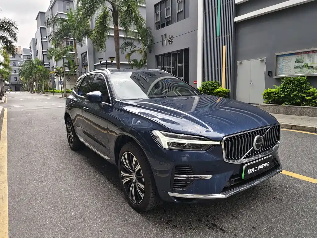 Volvo XC60 PHEV T8 PHEV Long Range 4 WD Smart Vision Luxury