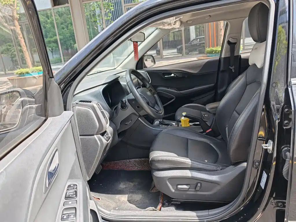 Hyundai ix35 2.0 L Auto 2 WD Brave · Smooth Enjoyment CN-VI