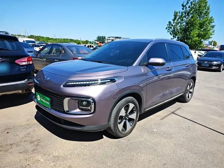 Wuling Xingyun 五菱星云 2023款 2.0 L DHT 标准版