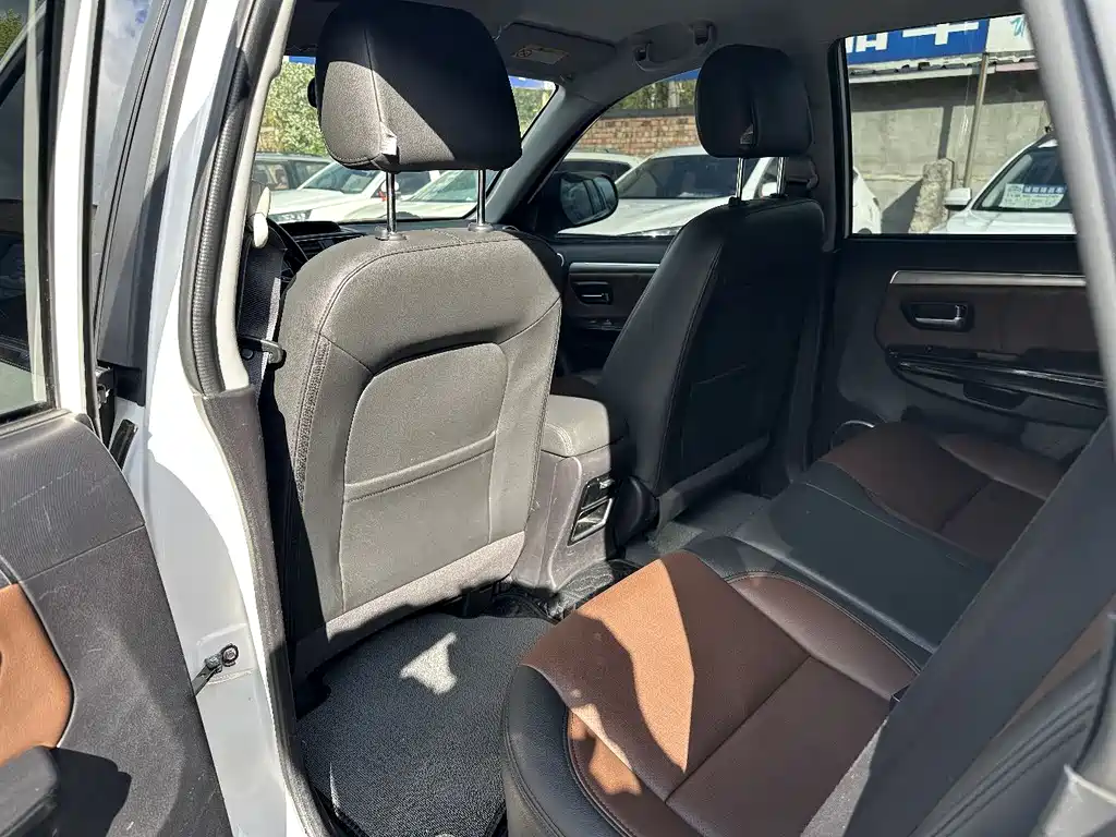 Haval H5 Classic Classic 2.0 T Diesel Manual 4 WD Elite