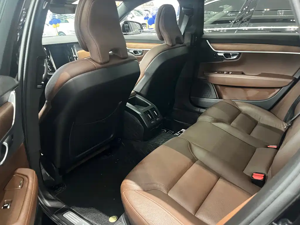 Volvo S90 B5 Smart Ease Luxury
