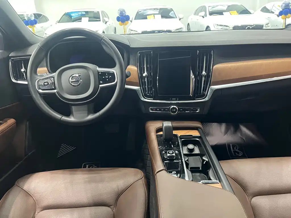 Volvo S90 B5 Smart Ease Luxury