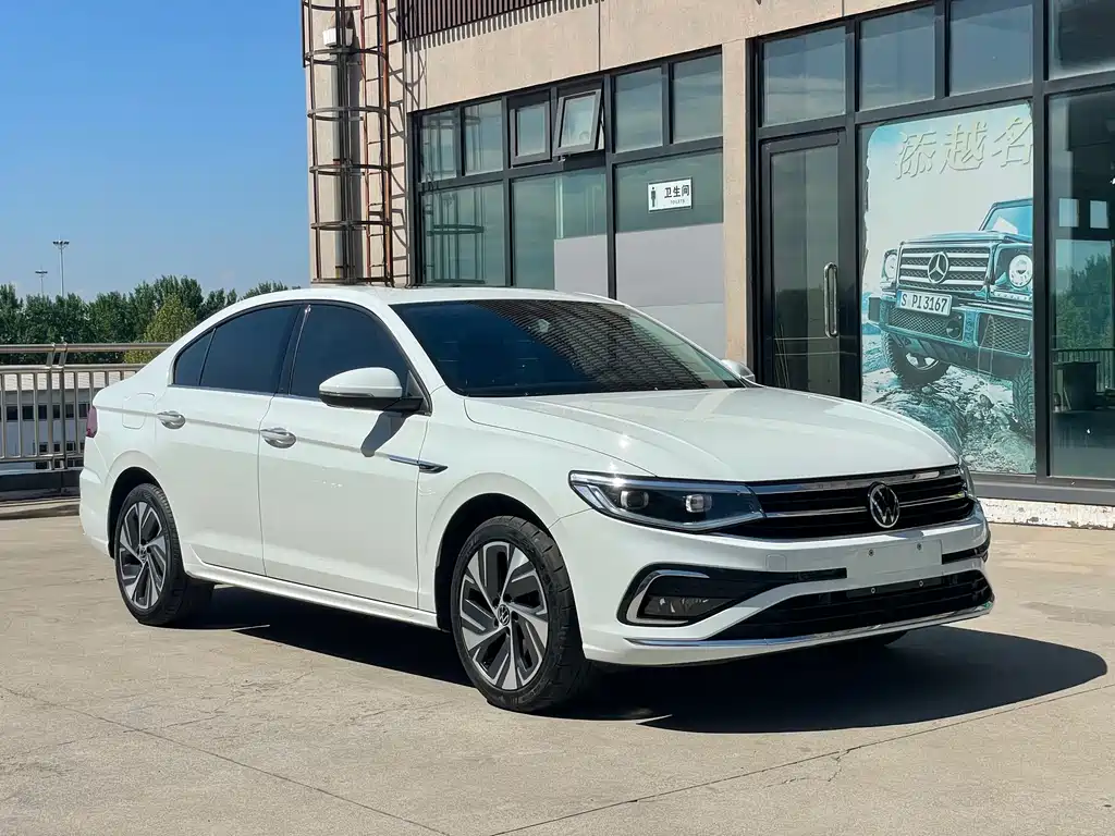 Bora 280 TSI DSG Supreme Travel