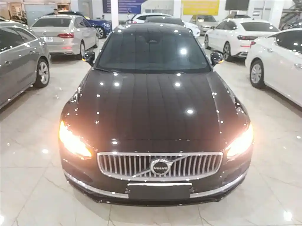 Volvo S90 PHEV T8 PHEV 4 WD Long Range Smart Ease Luxury