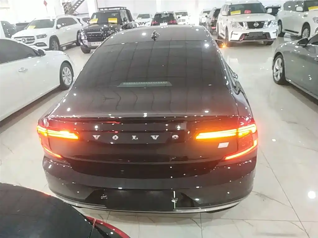 Volvo S90 PHEV T8 PHEV 4 WD Long Range Smart Ease Luxury
