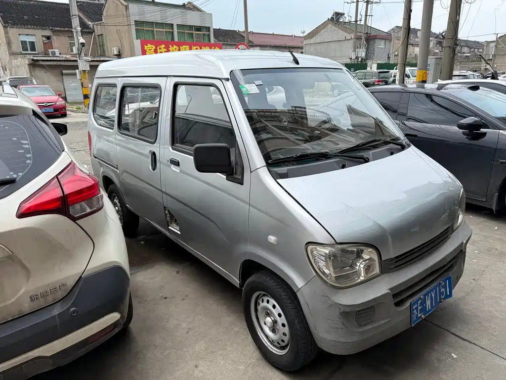 Wuling Zhiguang 五菱之光 2015款 1.2 L 标准型LSI