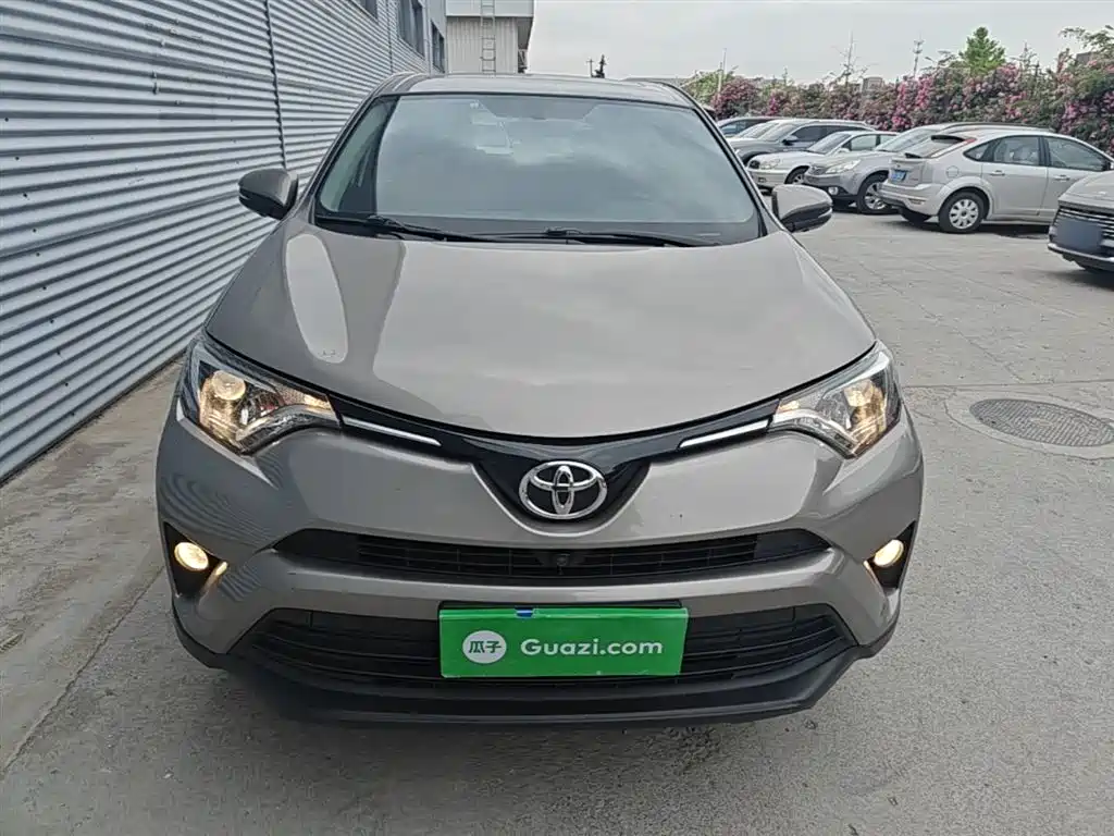 RAV4 2.0 L CVT 2 WD Comfort CN-VI