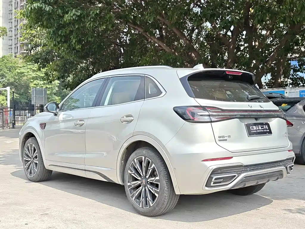 Hongqi HS5 2.0 T 4 WD Flagship Leading Pro