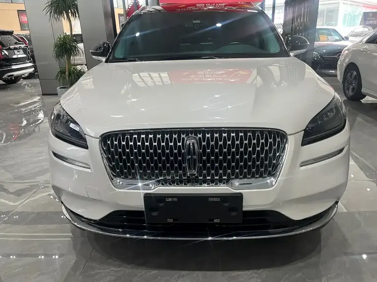 Lincoln Corsair 2.0 T 2 WD Premium