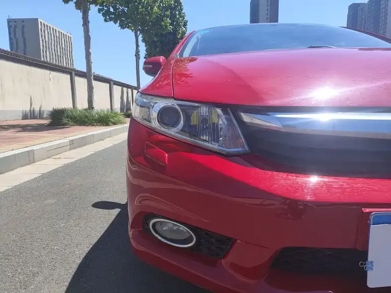 Honda Civic 1.8 L Auto Luxury