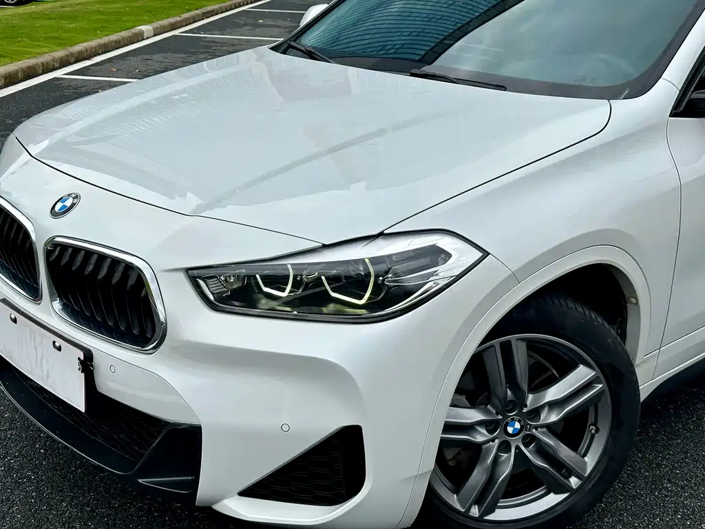 BMW X2 xDrive25 i M Offroad Package