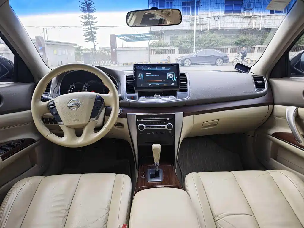 Teana 2.5 L XL Leading